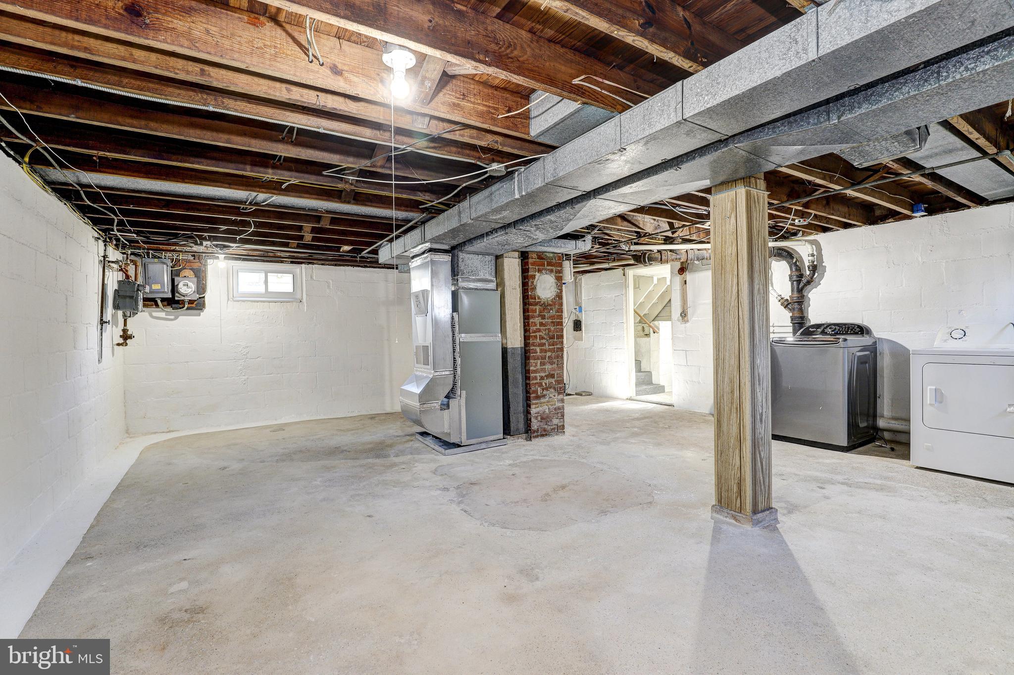 TOLLGATE - Residential Lease