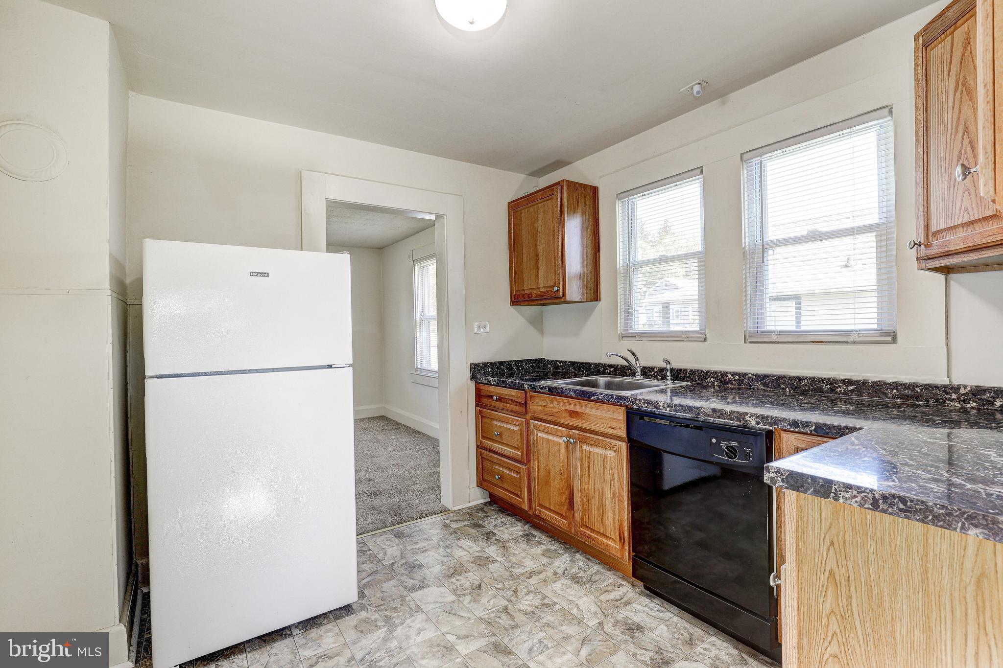 TOLLGATE - Residential Lease