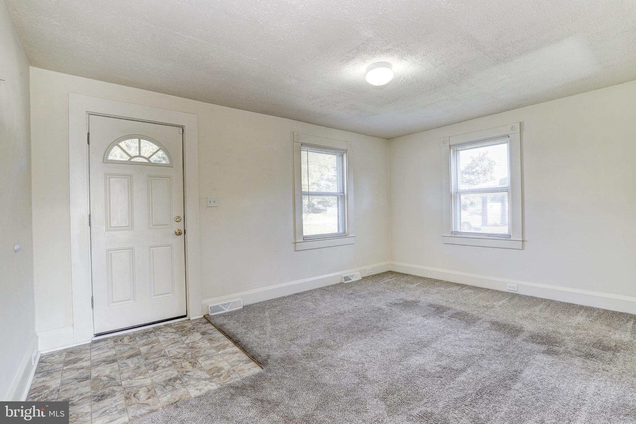 TOLLGATE - Residential Lease