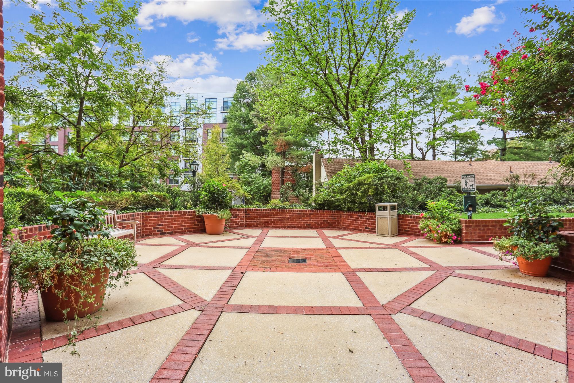 THE CHASE AT BETHESDA - Residential