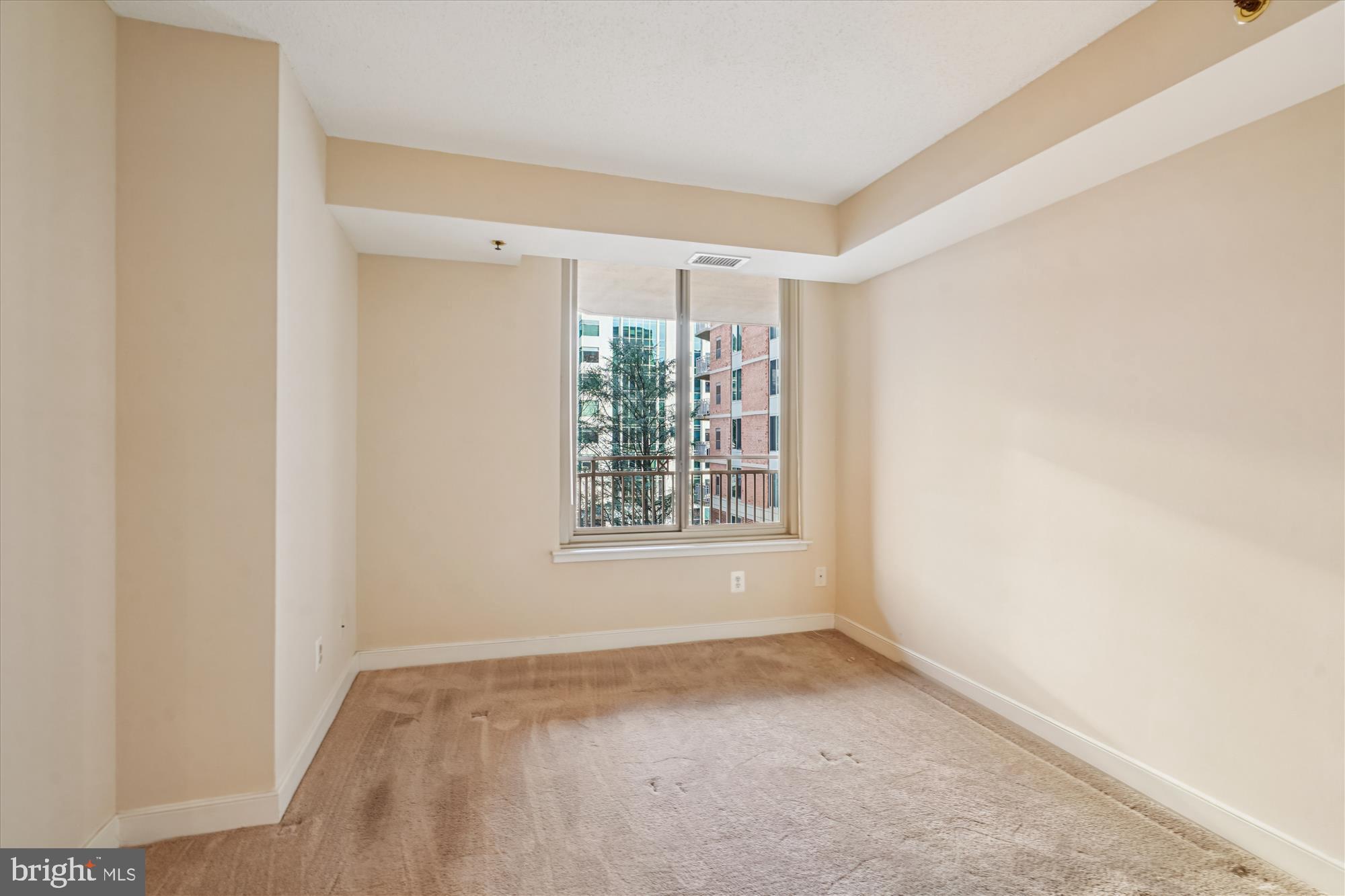 THE CHASE AT BETHESDA - Residential