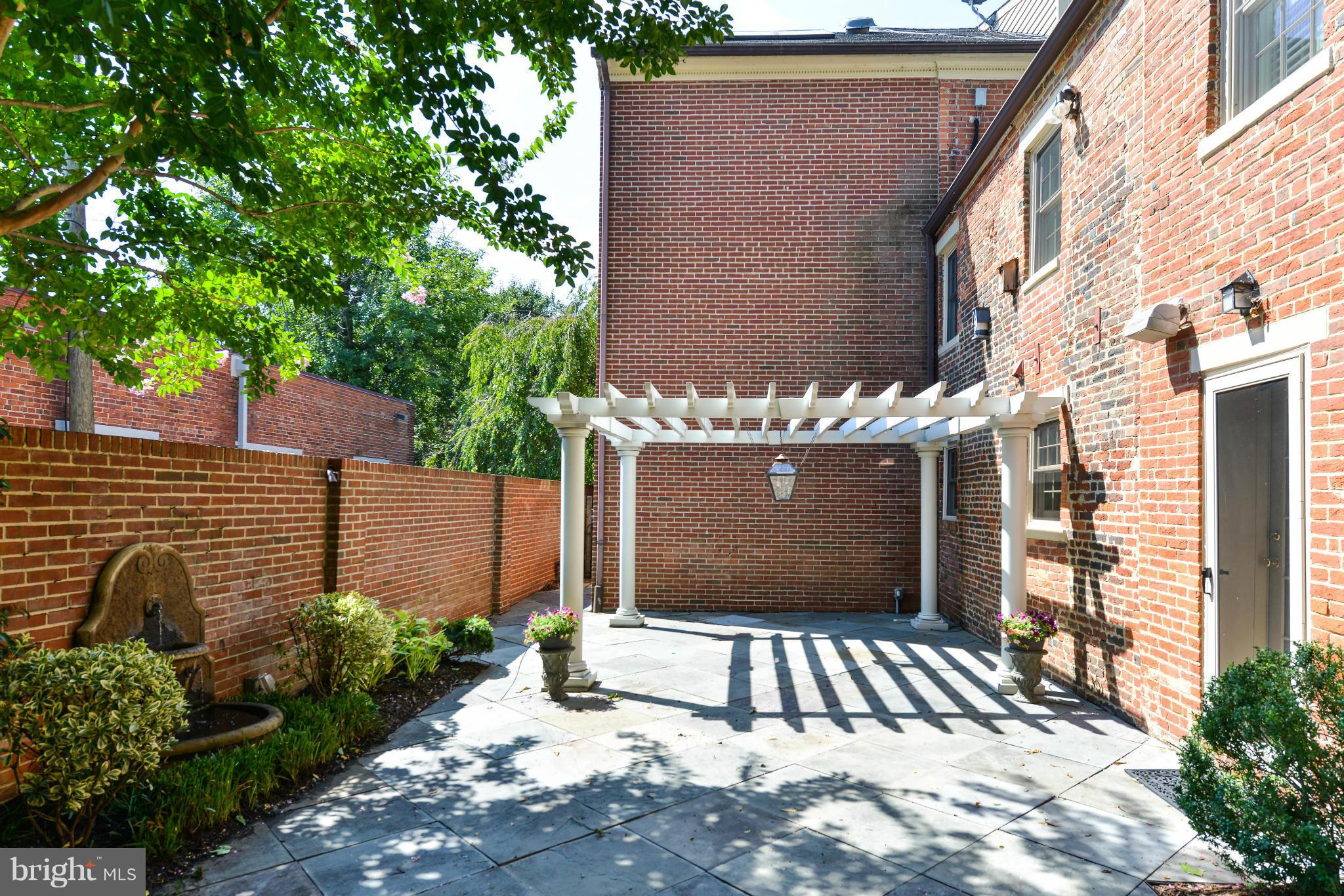 OLD TOWN - Residential