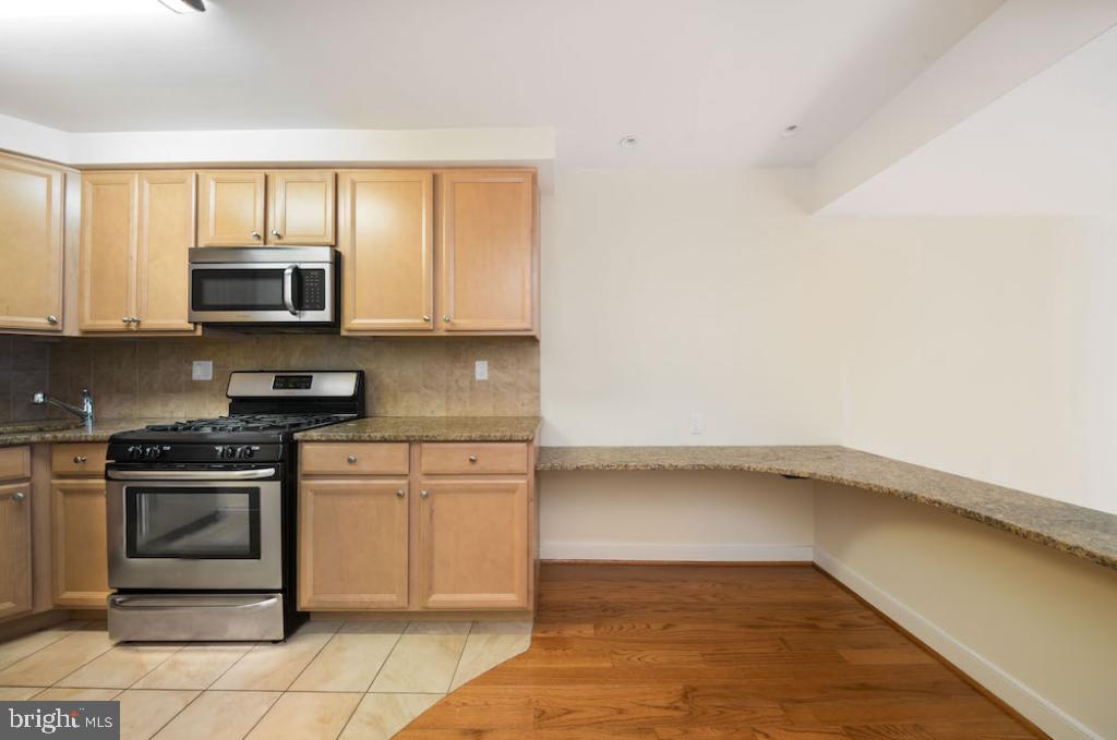 1634 LOMBARD STREET 38 3