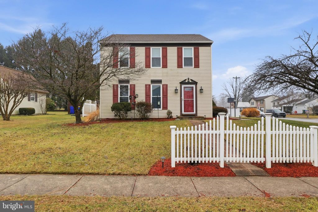 Photo of 3512 Heritage Dr, YORK, PA 17402 (MLS # PAYK2098424)