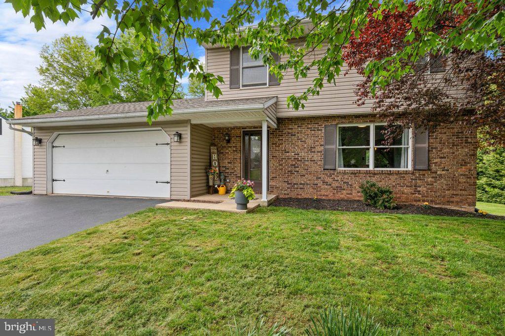 Photo of 9 Homestead Drive, DENVER, PA 17517 (MLS # PALA2088184)