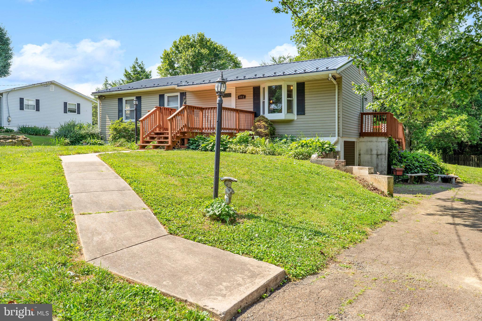 898 HOPEWELL ROAD