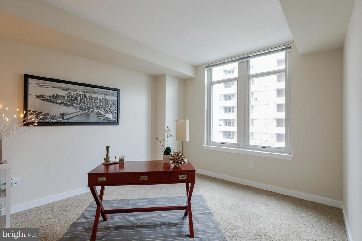 ONE NATIONAL HARBOR CONDOMINIUM - Residential