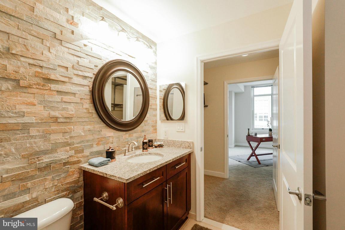 ONE NATIONAL HARBOR CONDOMINIUM - Residential