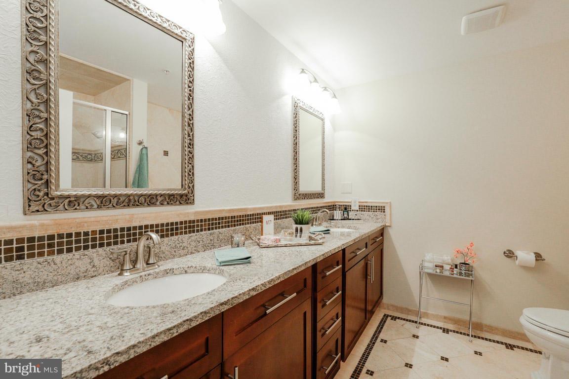 ONE NATIONAL HARBOR CONDOMINIUM - Residential