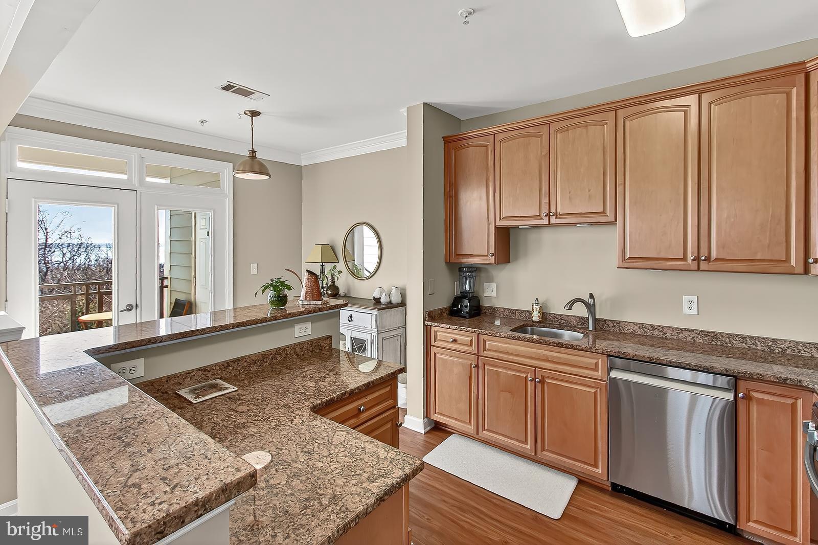 POTOMAC POINTE CONDOMINI - Residential