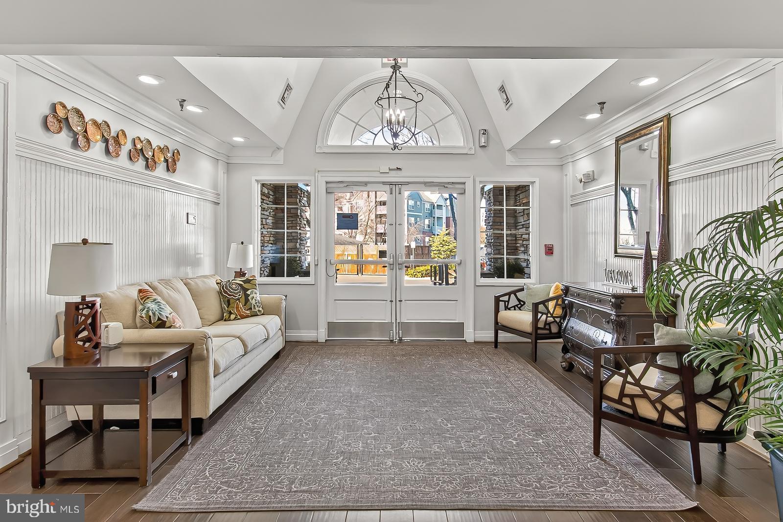 POTOMAC POINTE CONDOMINI - Residential