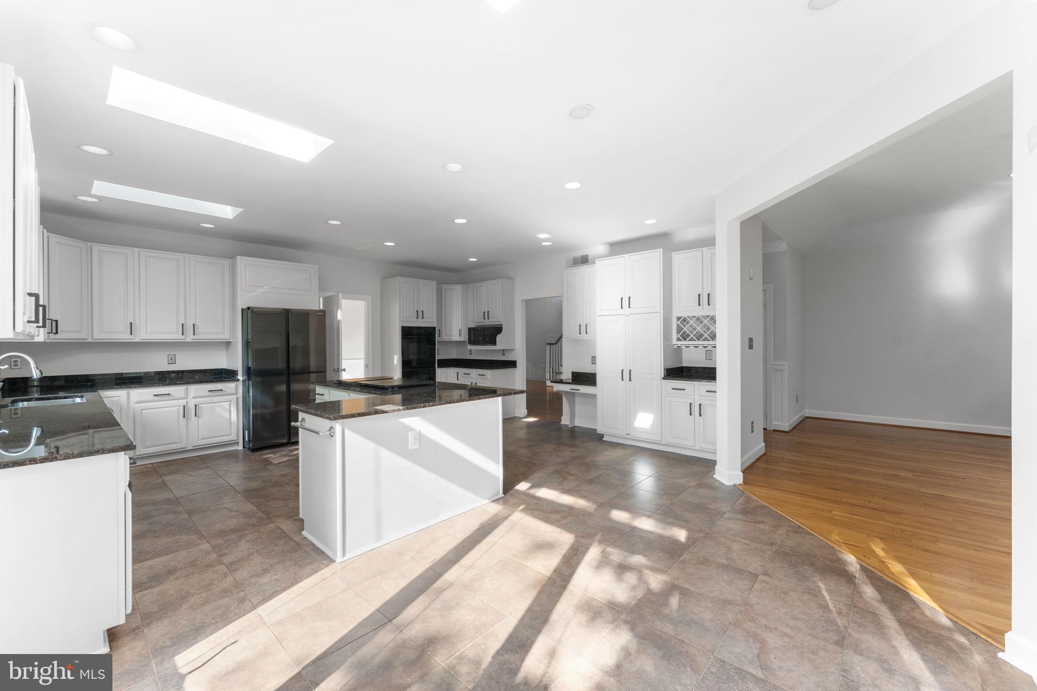 12016 CREEKBEND DRIVE