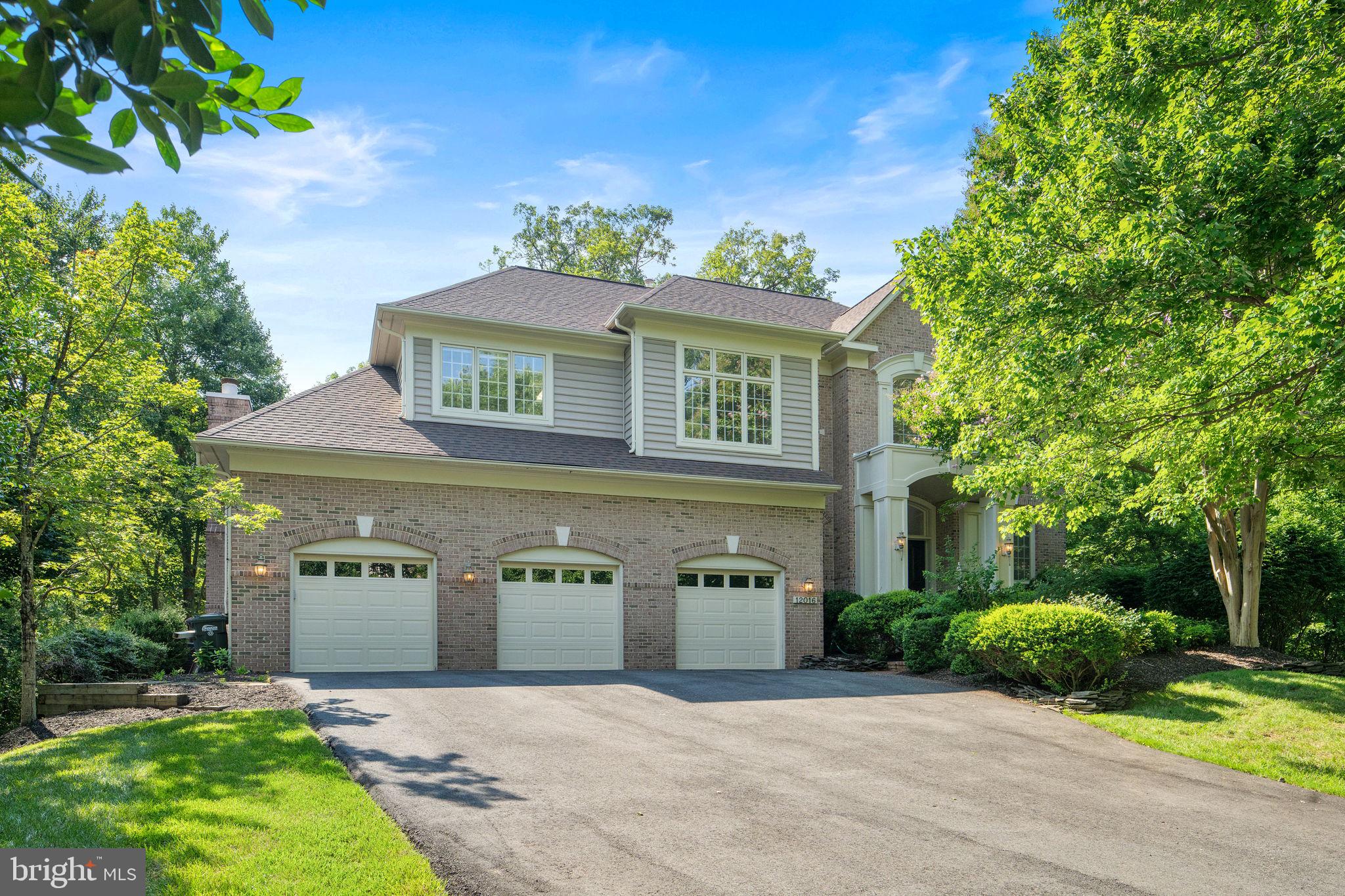 12016 CREEKBEND DRIVE