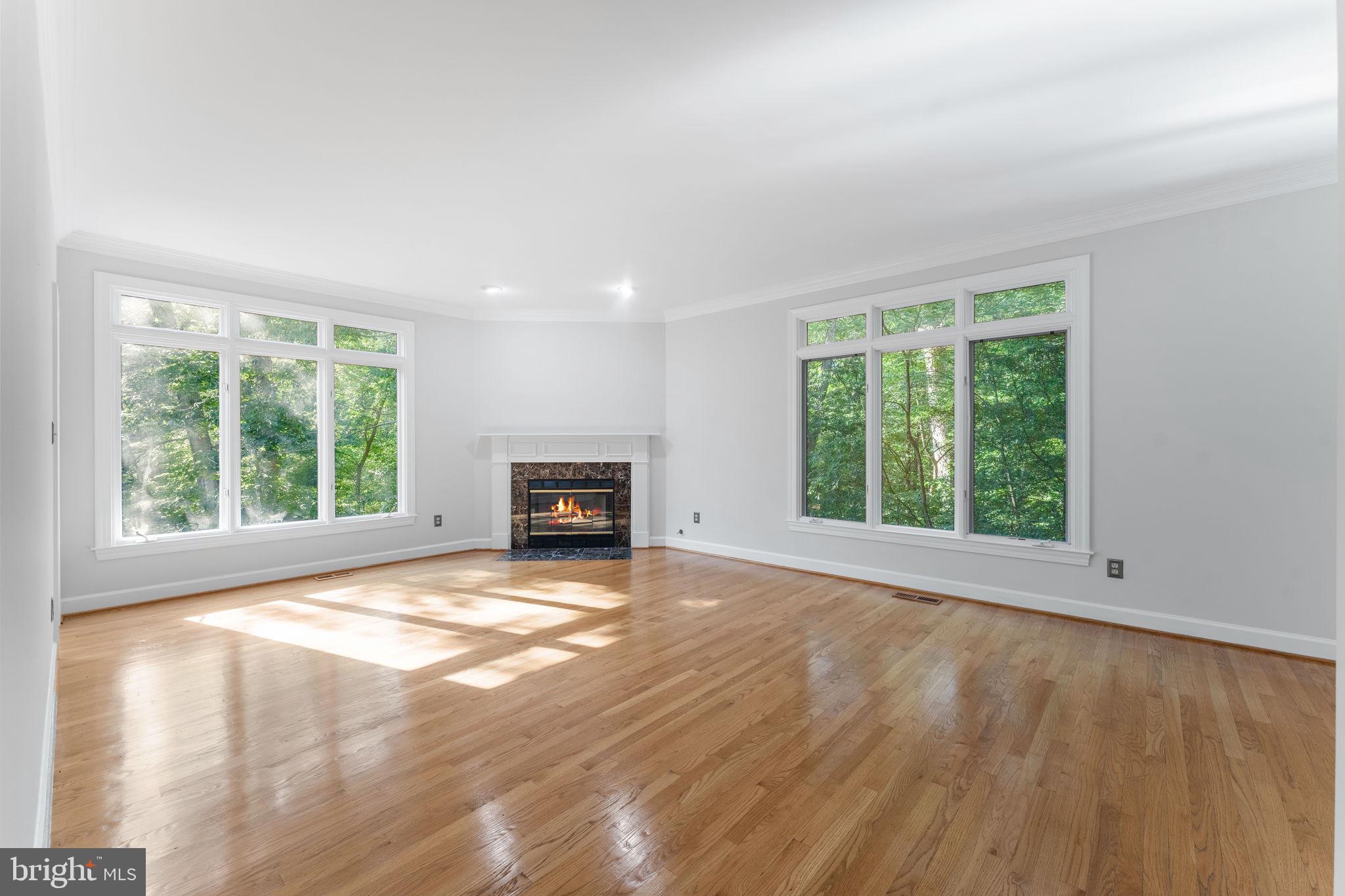 RESTON - Residential