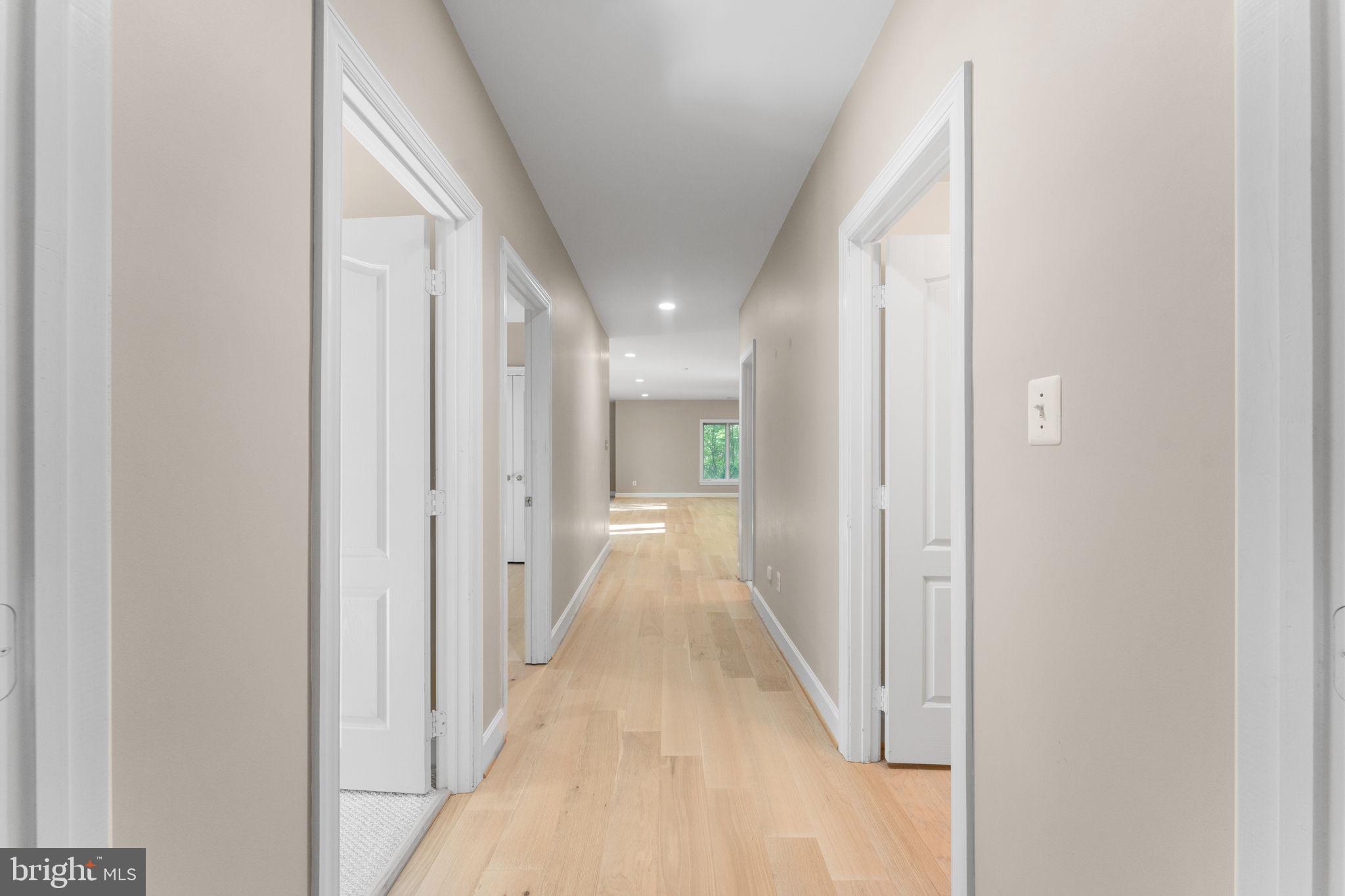 RESTON - Residential