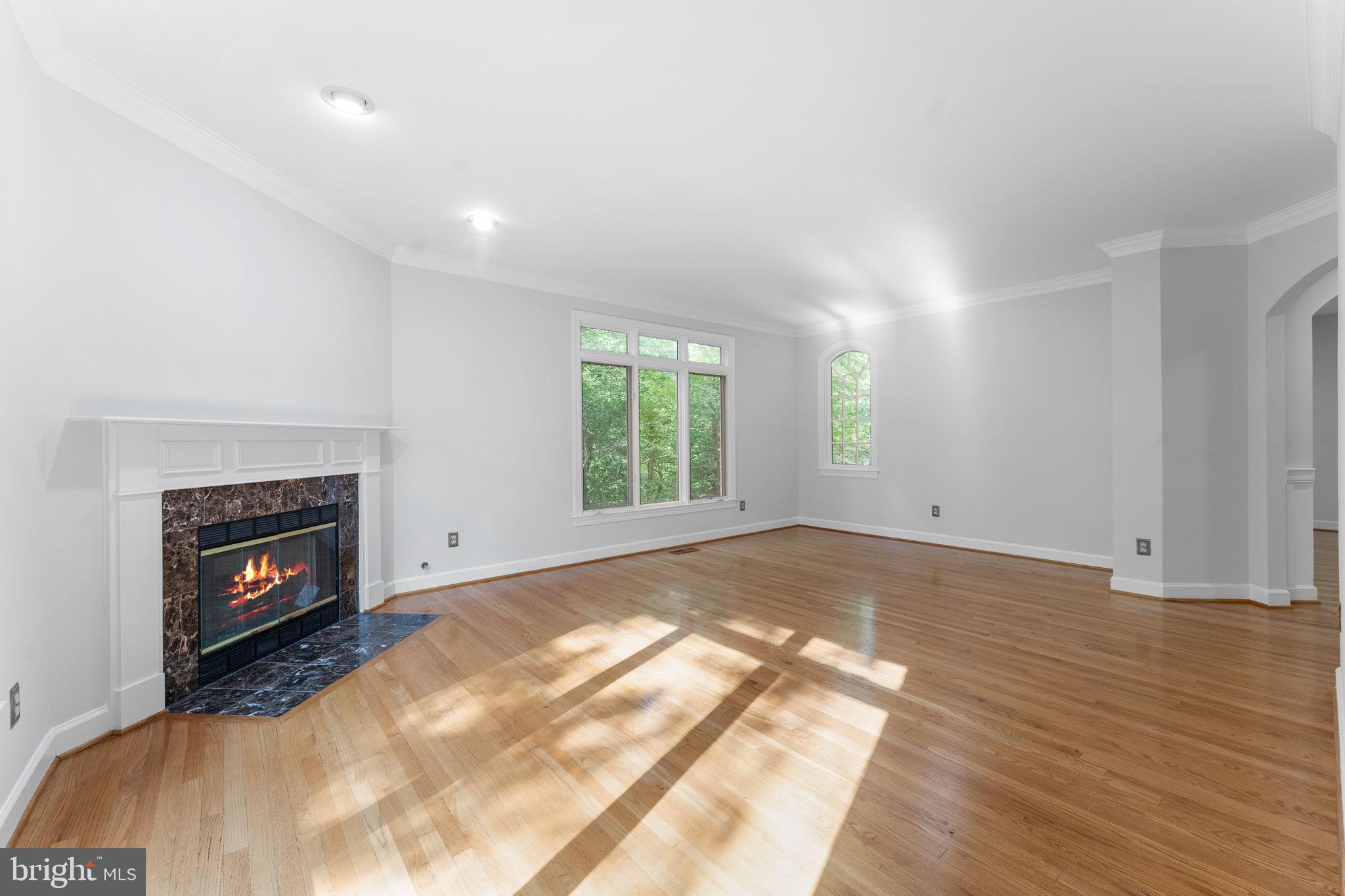 RESTON - Residential