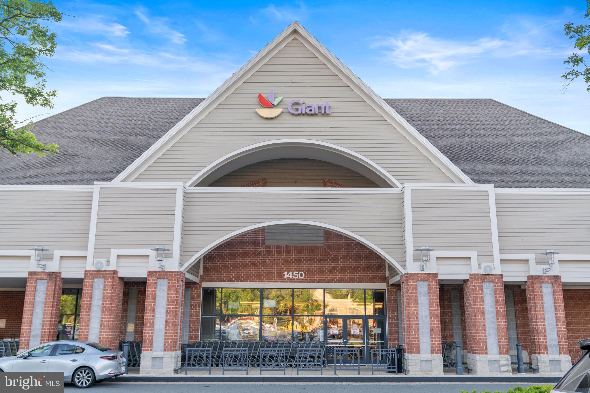 RESTON - Residential