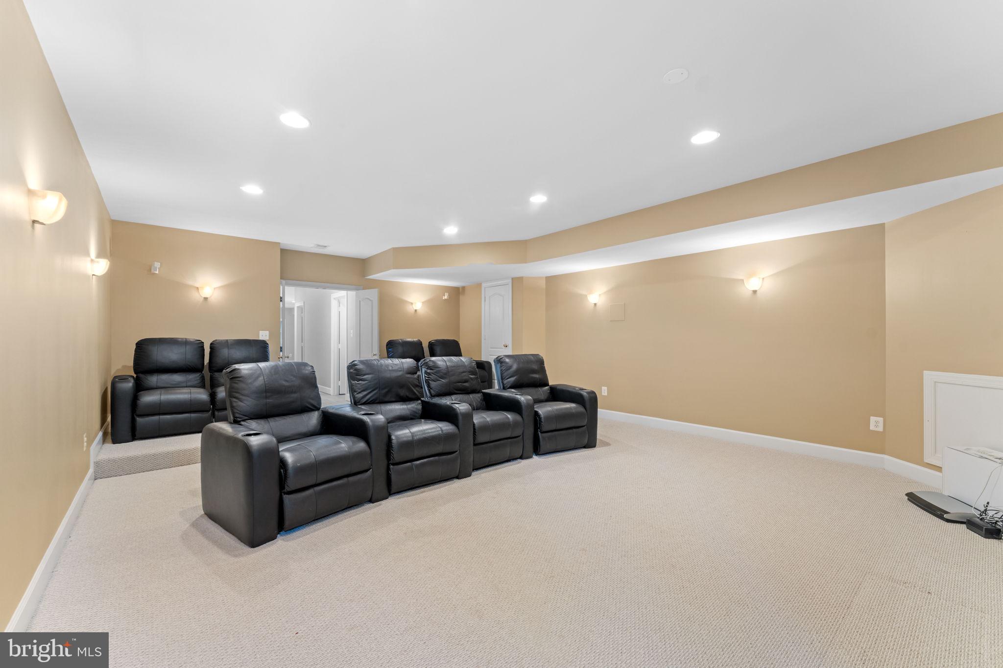 RESTON - Residential