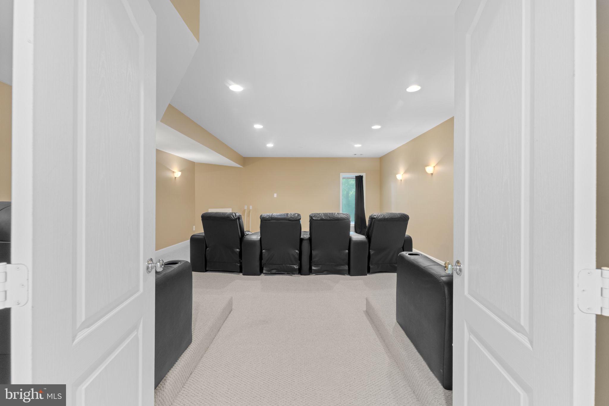 RESTON - Residential