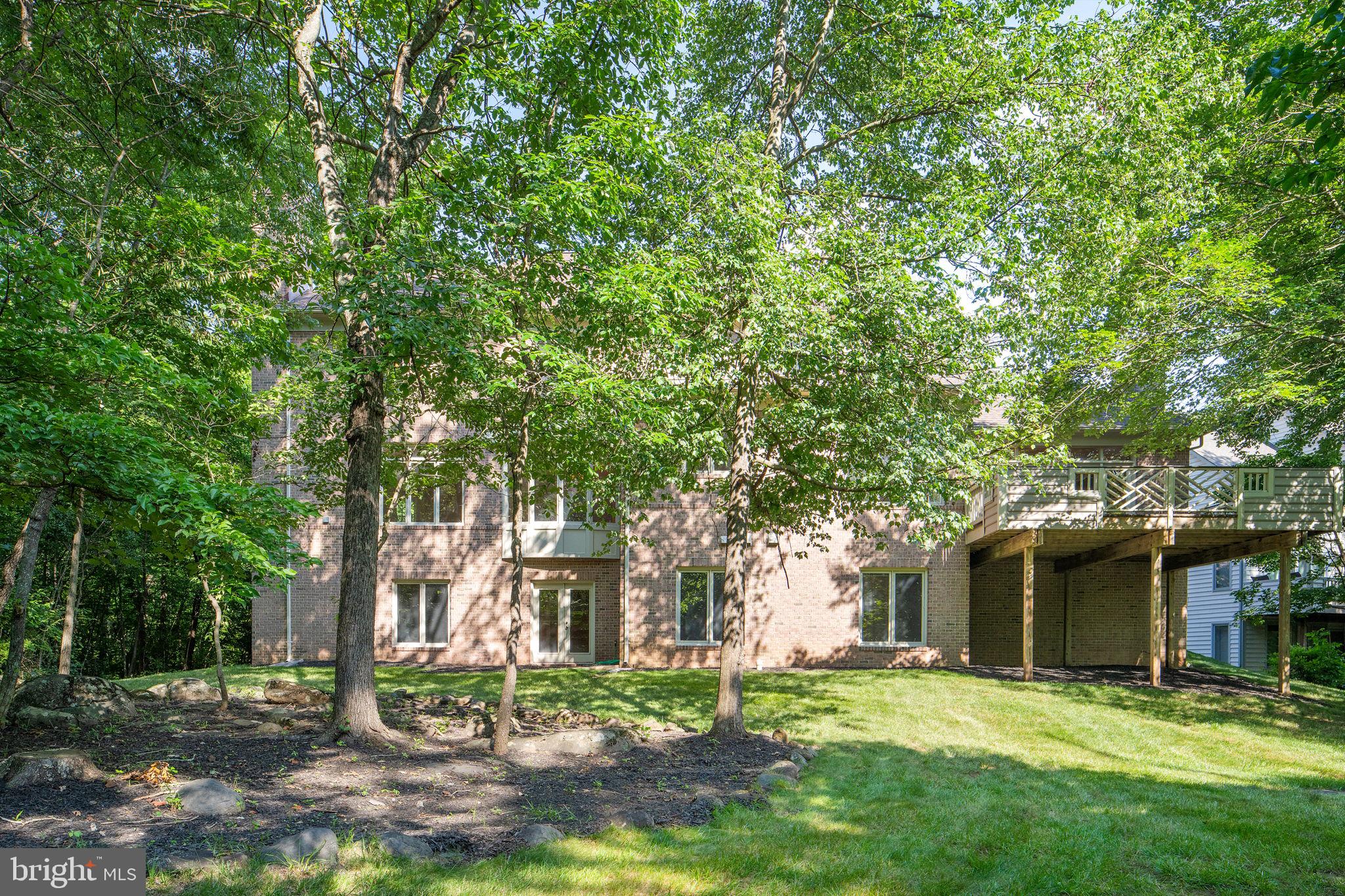 RESTON - Residential