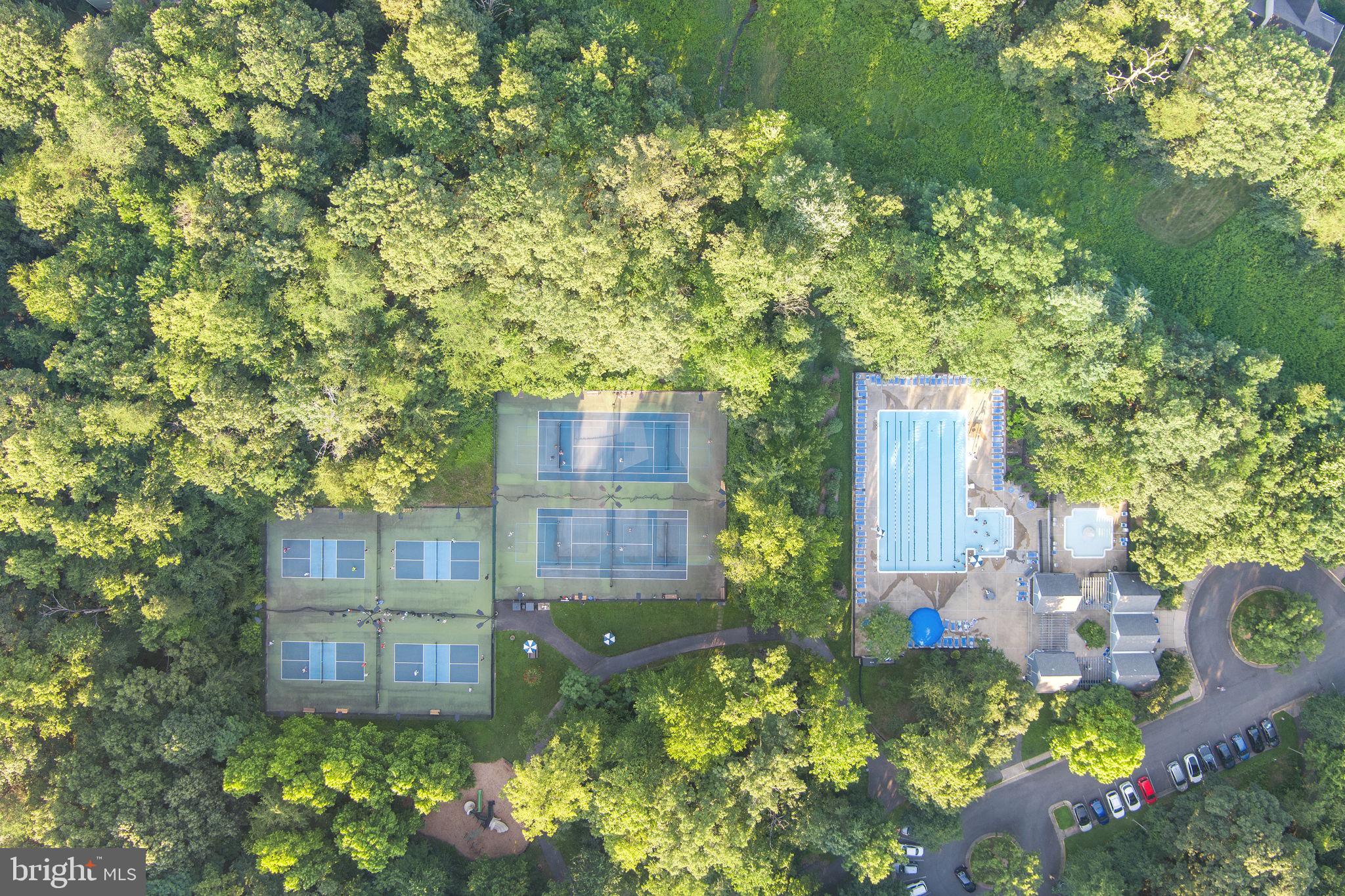 RESTON - Residential