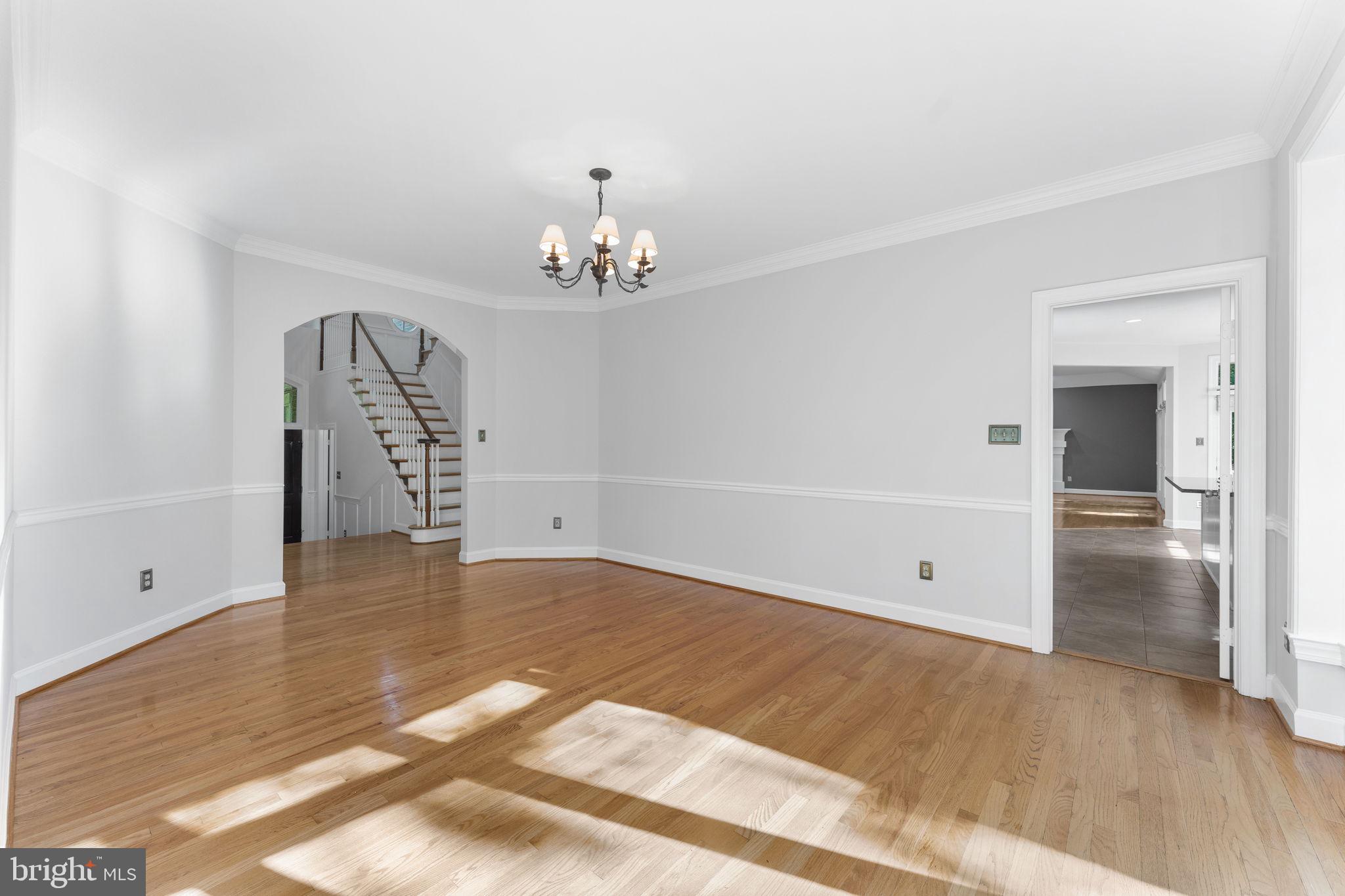 RESTON - Residential