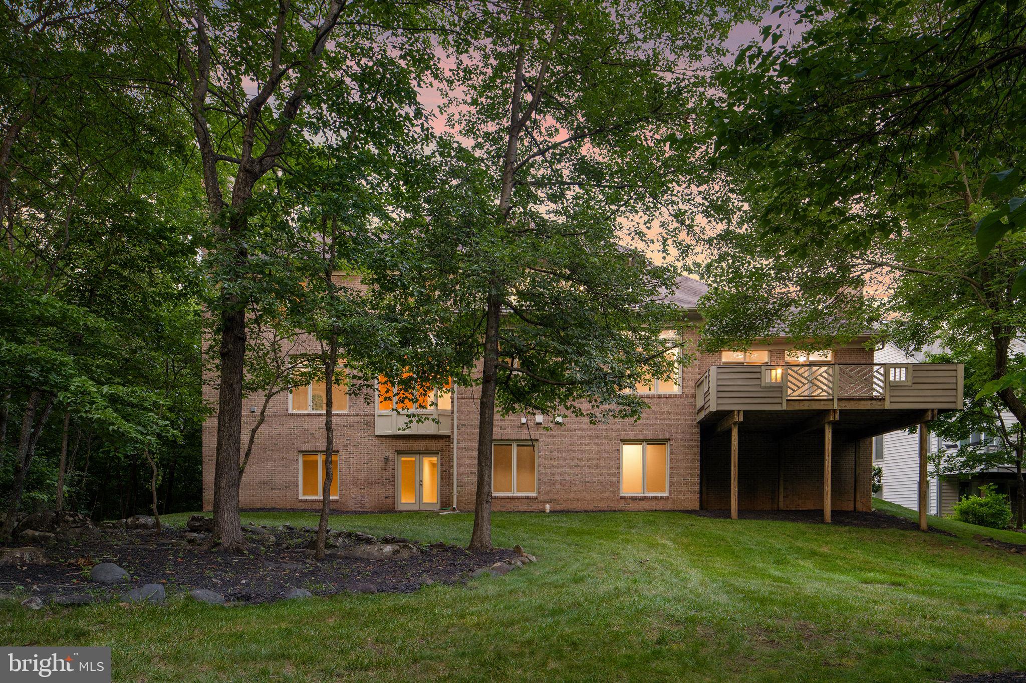 RESTON - Residential