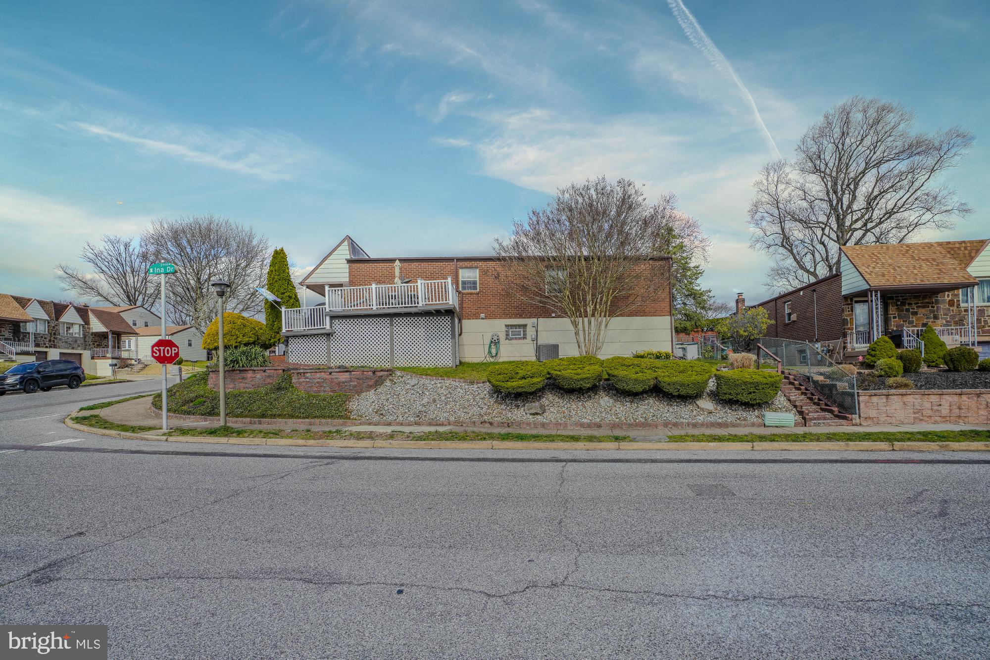 1231 HEMLOCK DRIVE