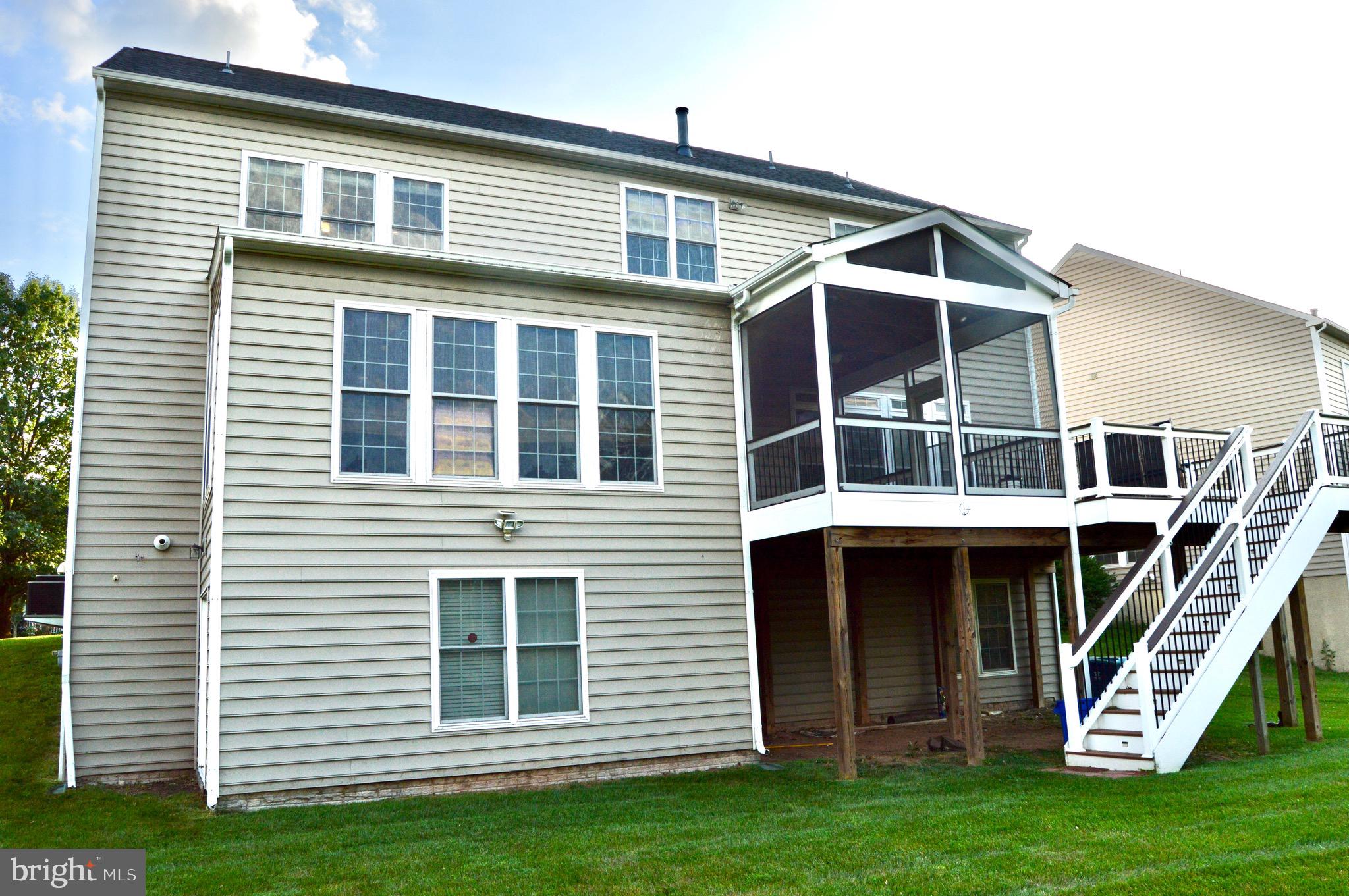 43844 CHURCHILL GLEN DRIVE