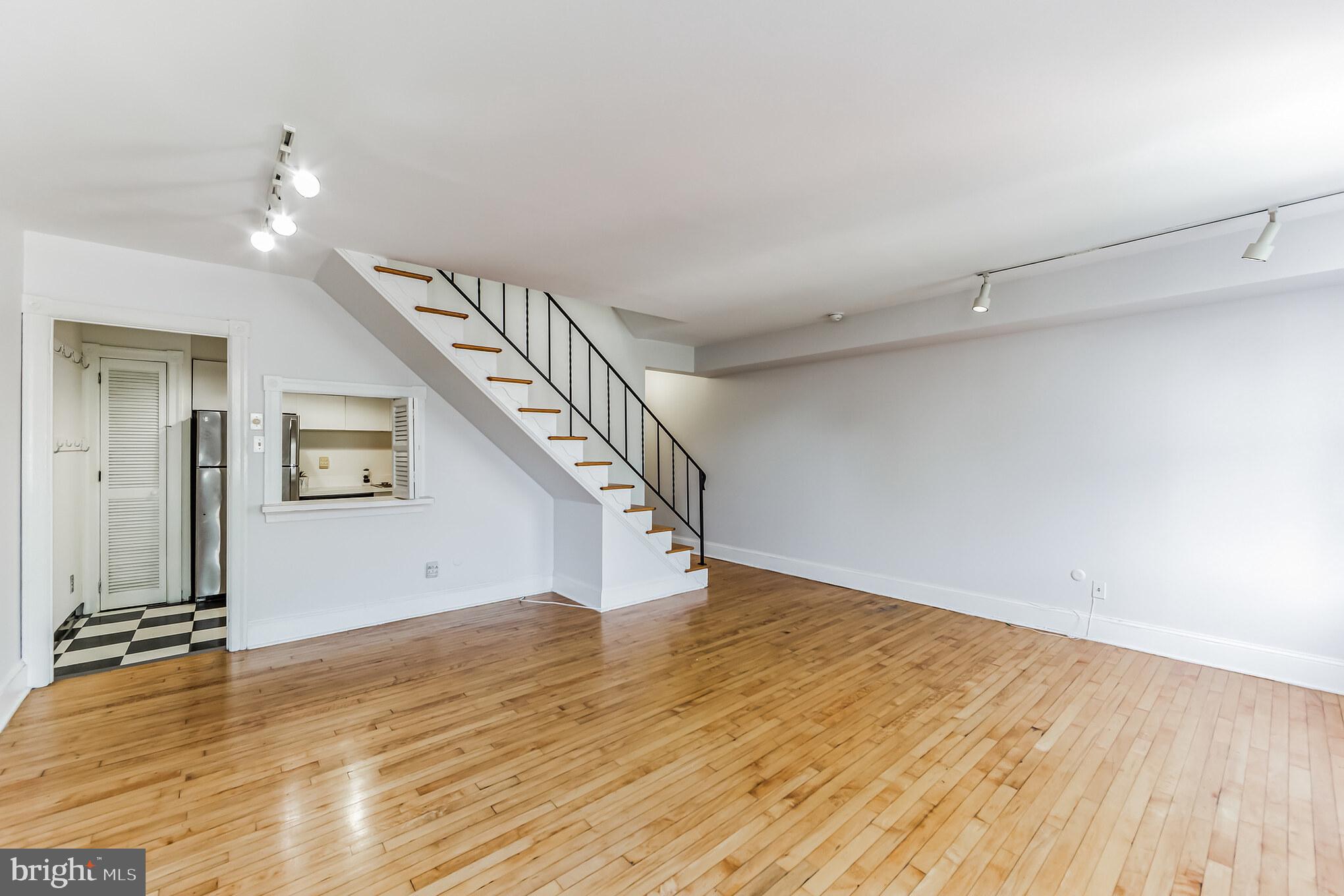 1008 SPRUCE STREET 20 53