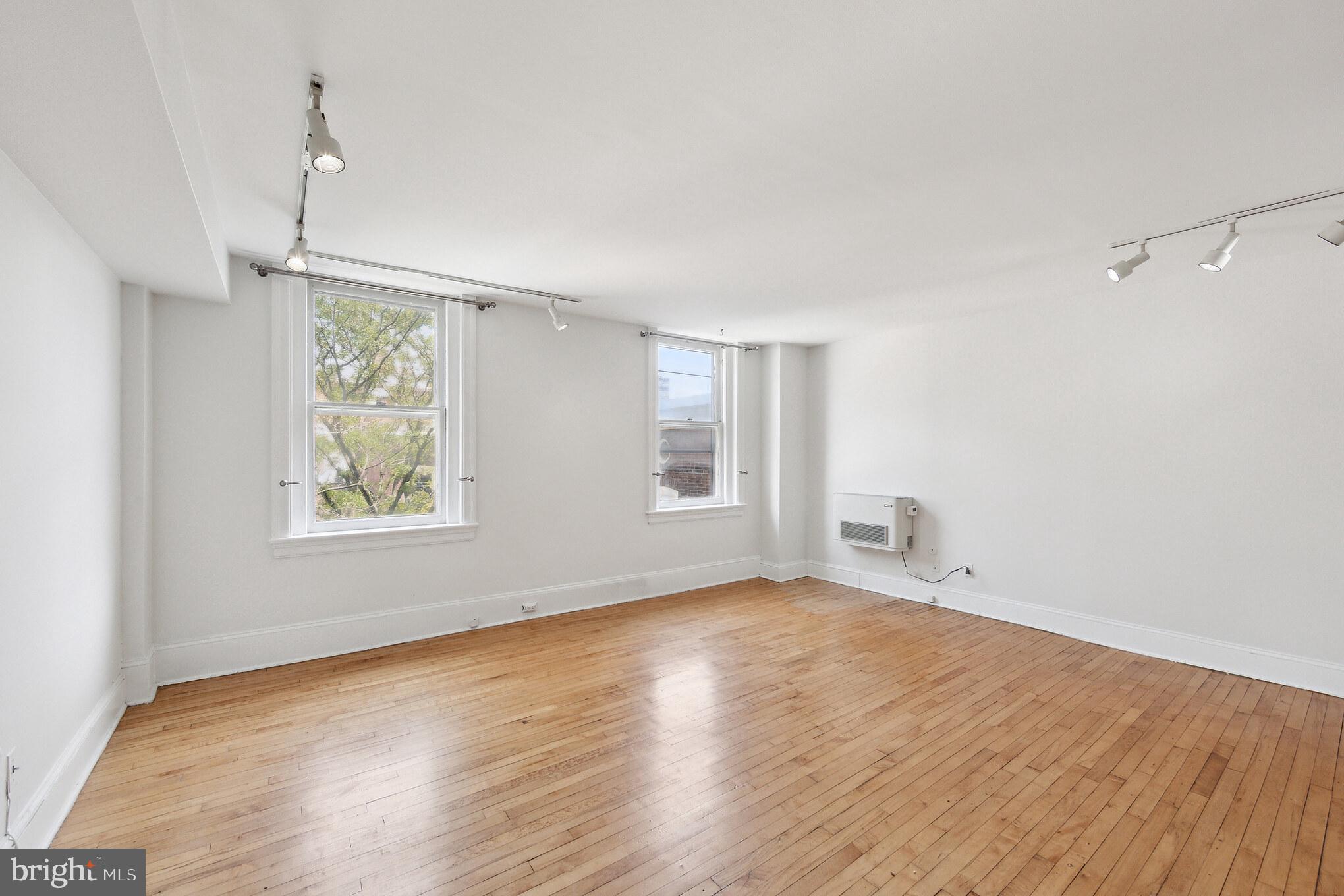 1008 SPRUCE STREET 20 53