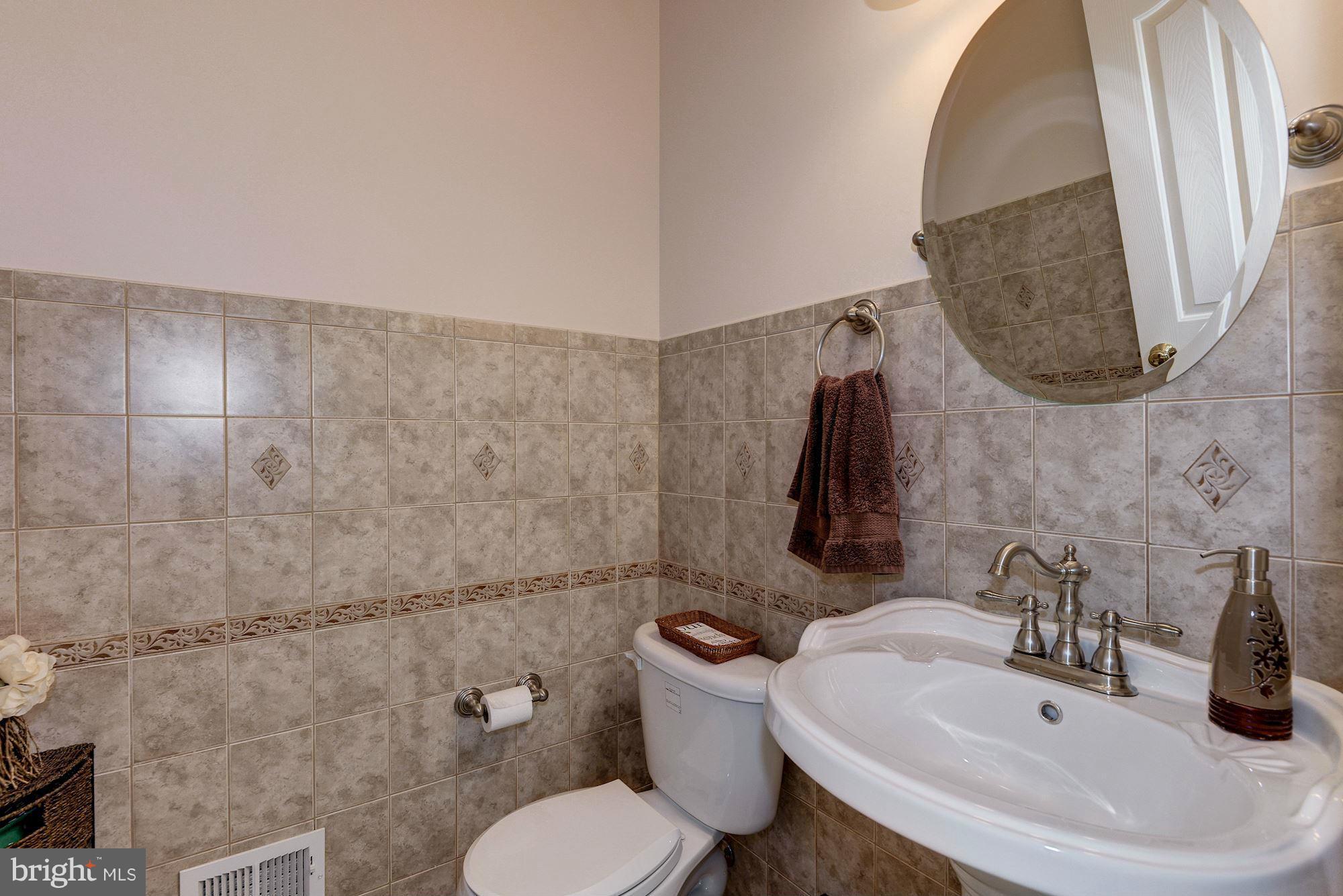 COLESVILLE MANOR - Residential