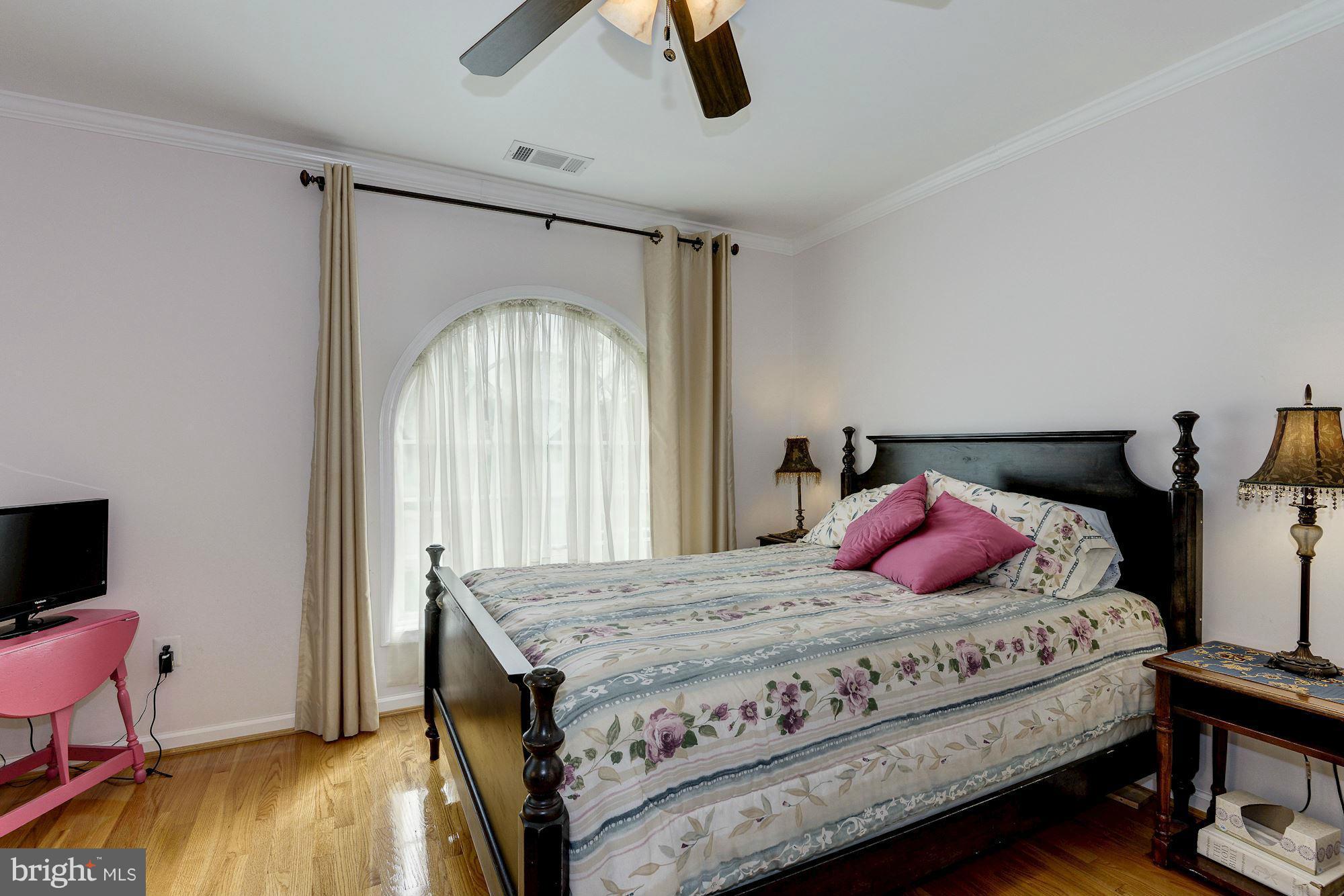 COLESVILLE MANOR - Residential