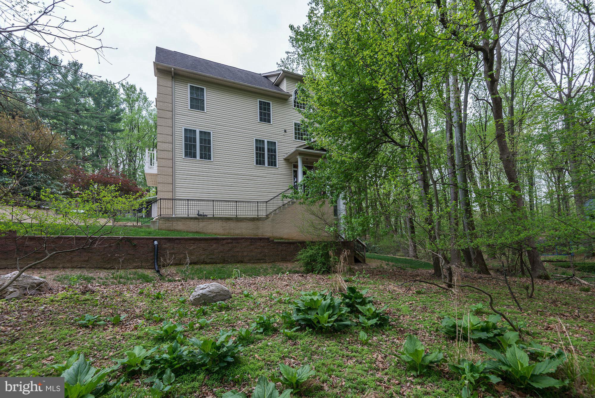 COLESVILLE MANOR - Residential