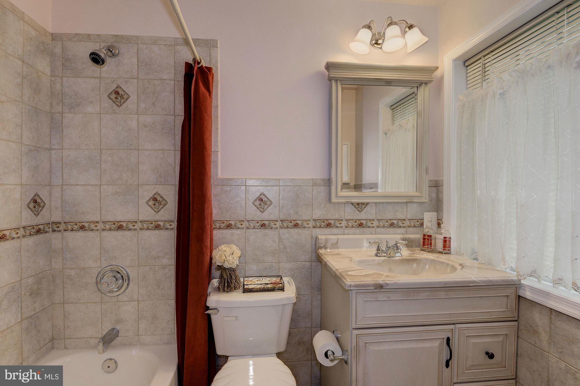 COLESVILLE MANOR - Residential