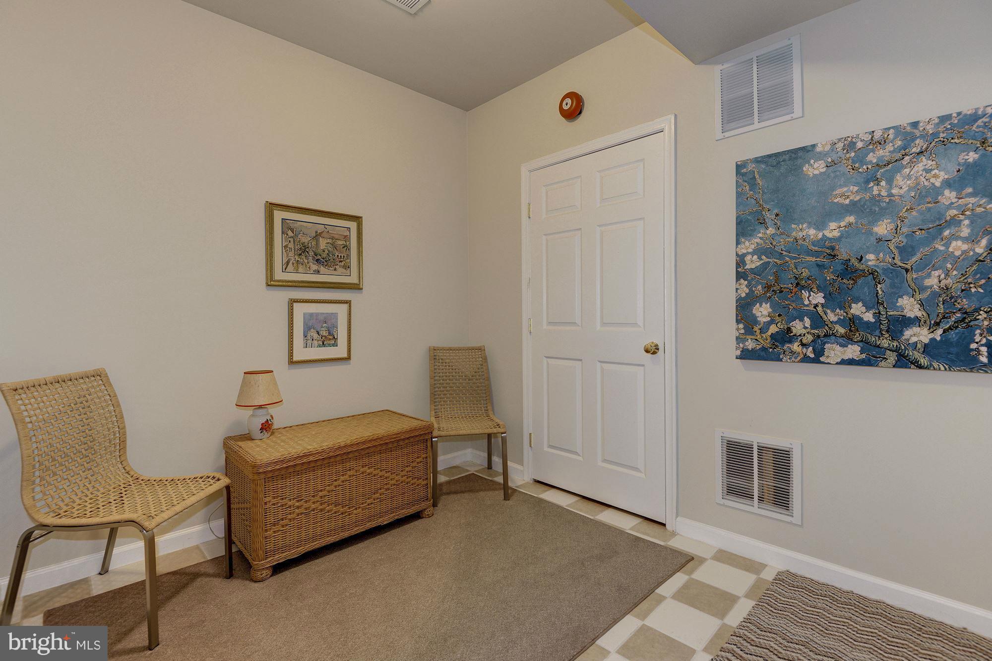 COLESVILLE MANOR - Residential