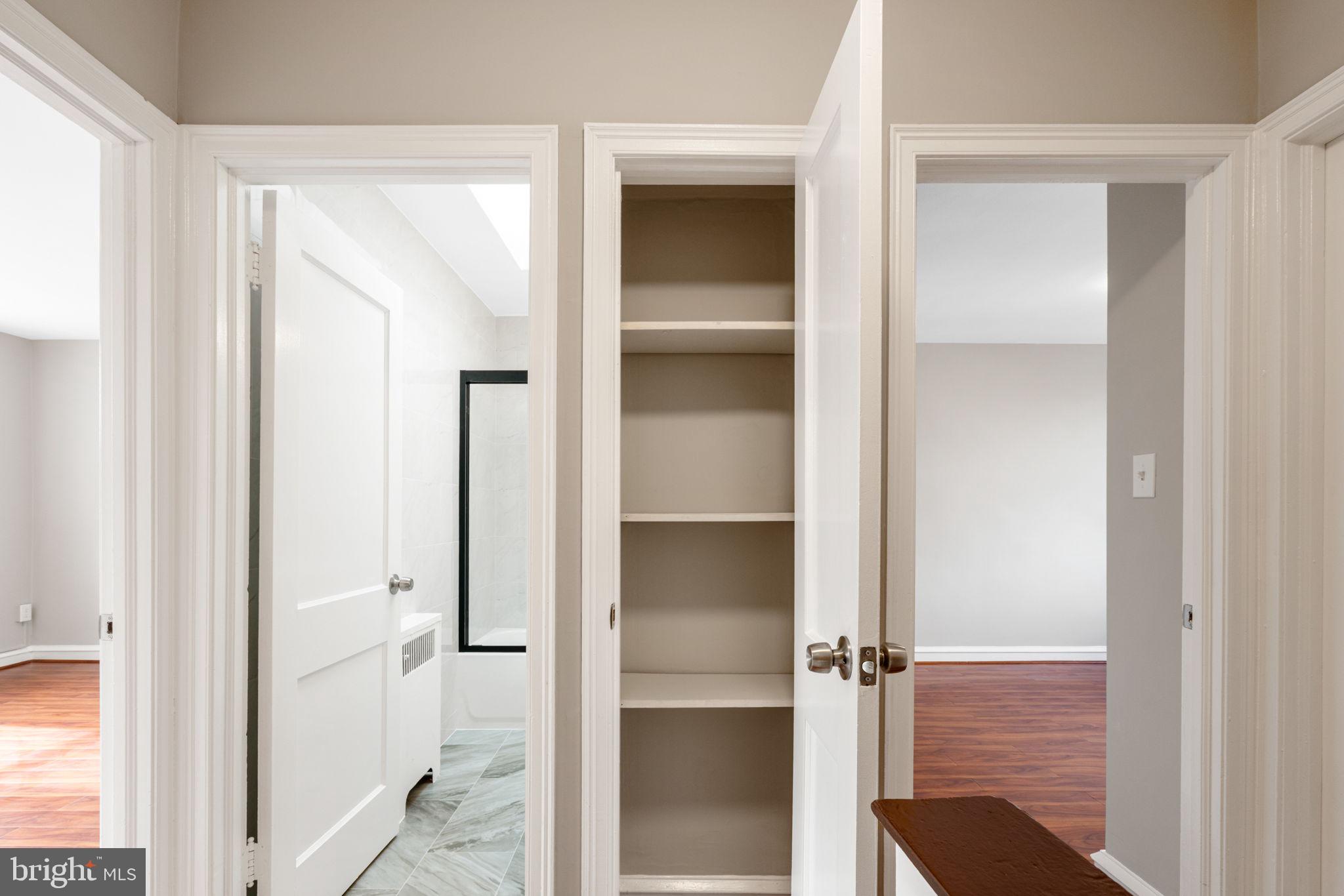 PHILADELPHIA (NORTHEAST) - Residential