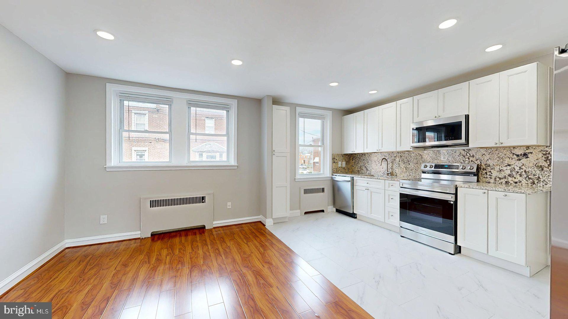 PHILADELPHIA (NORTHEAST) - Residential