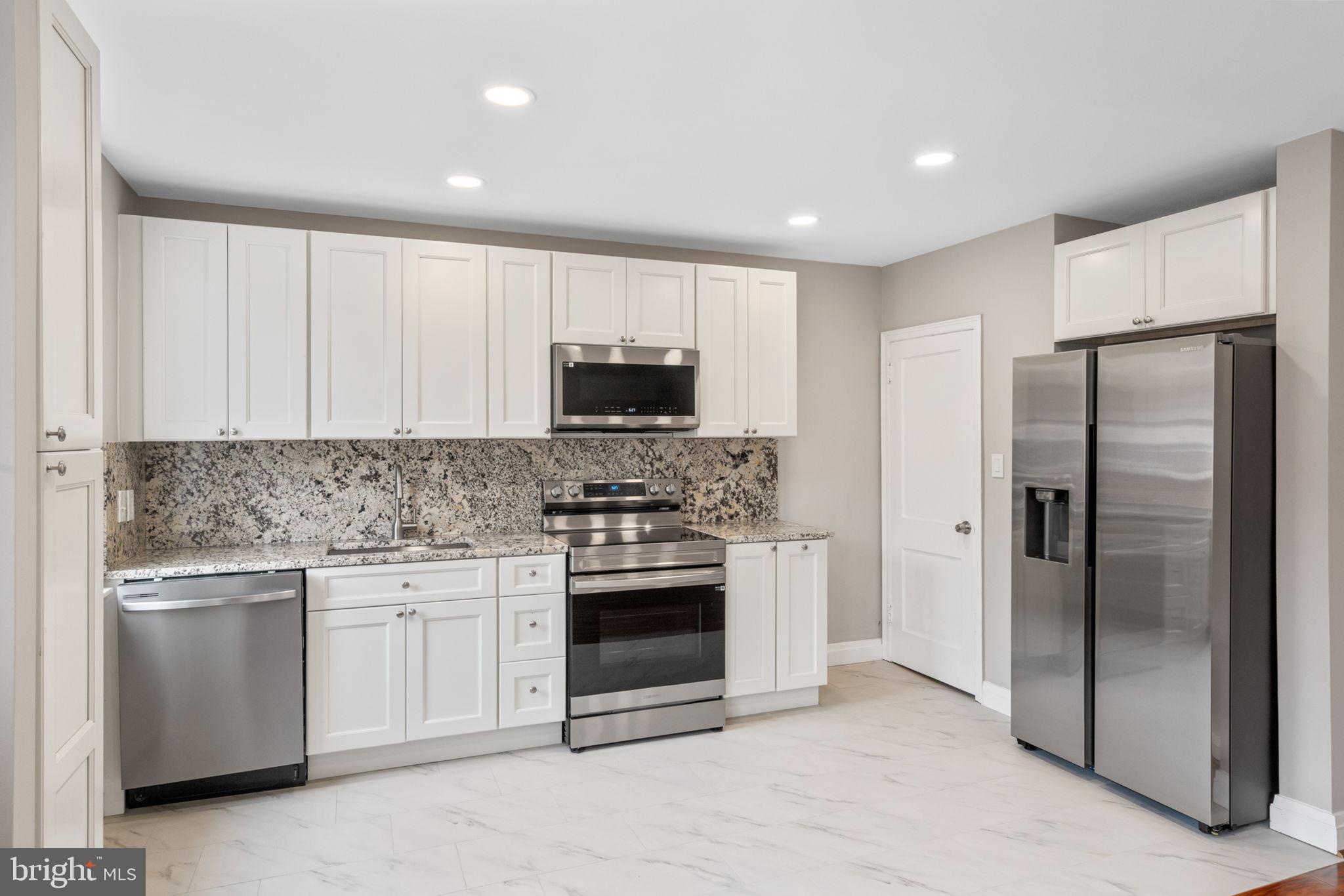 PHILADELPHIA (NORTHEAST) - Residential