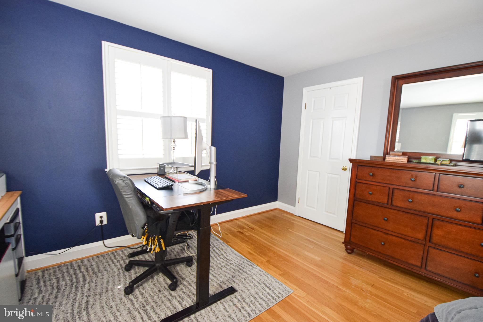 STRATFORD - Residential