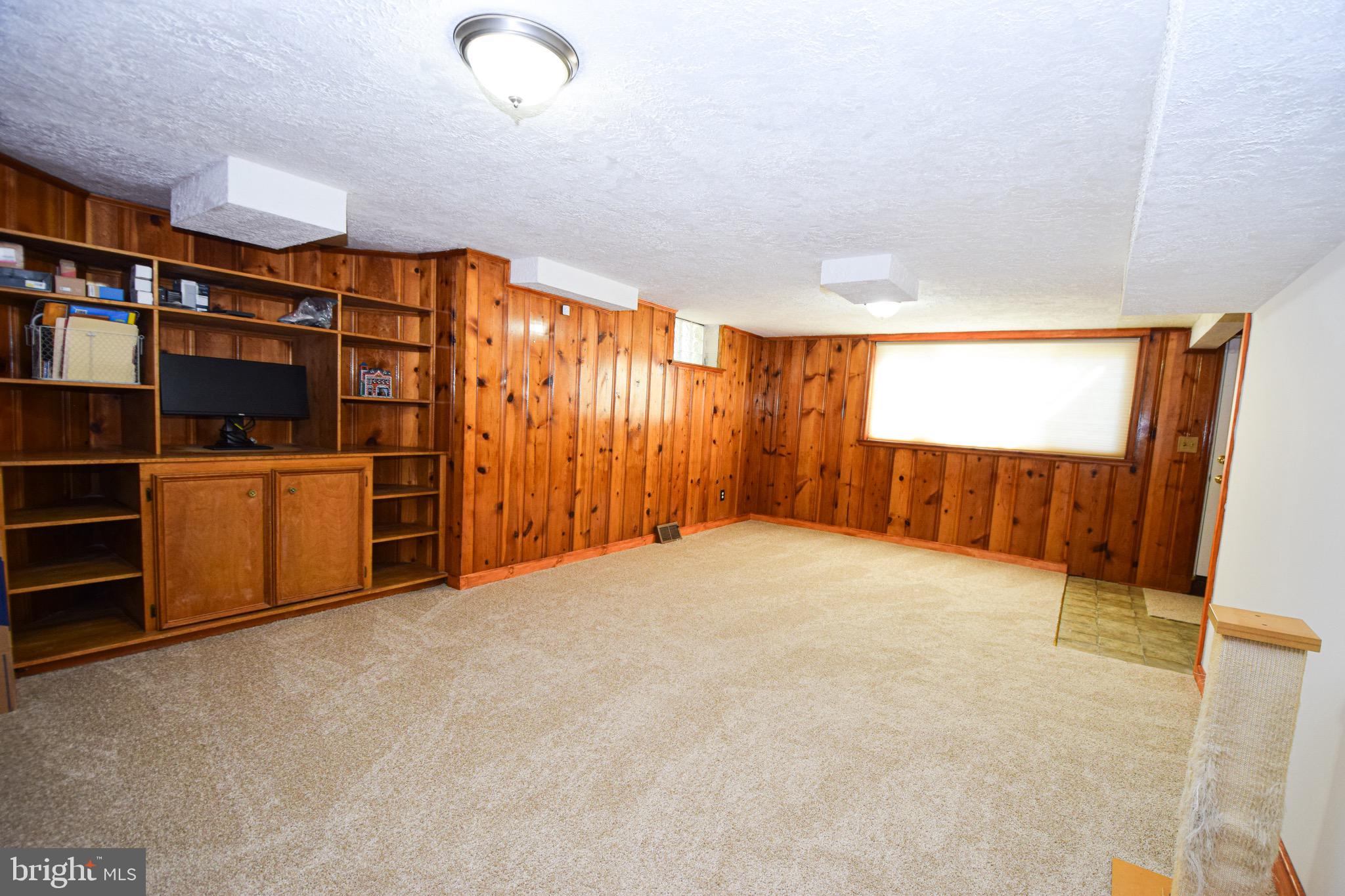 STRATFORD - Residential