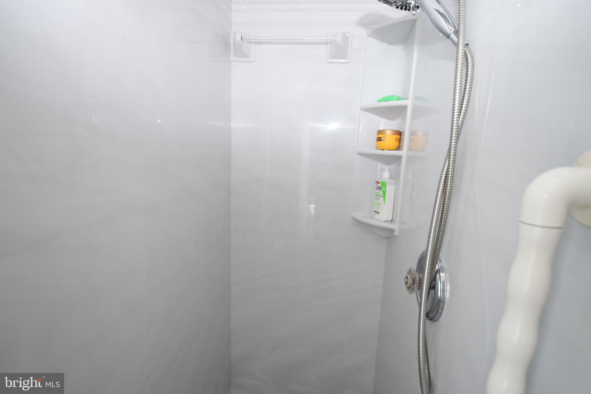 STRATFORD - Residential