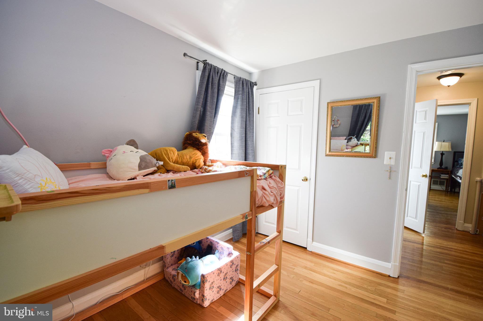 STRATFORD - Residential