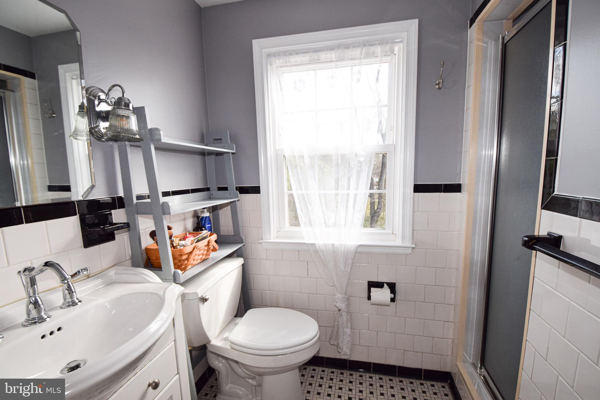 STRATFORD - Residential