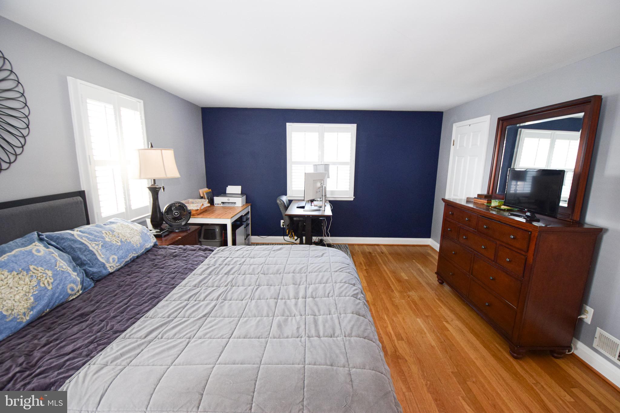 STRATFORD - Residential