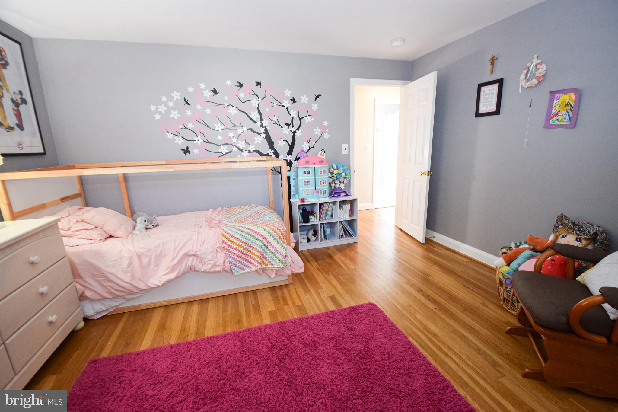 STRATFORD - Residential