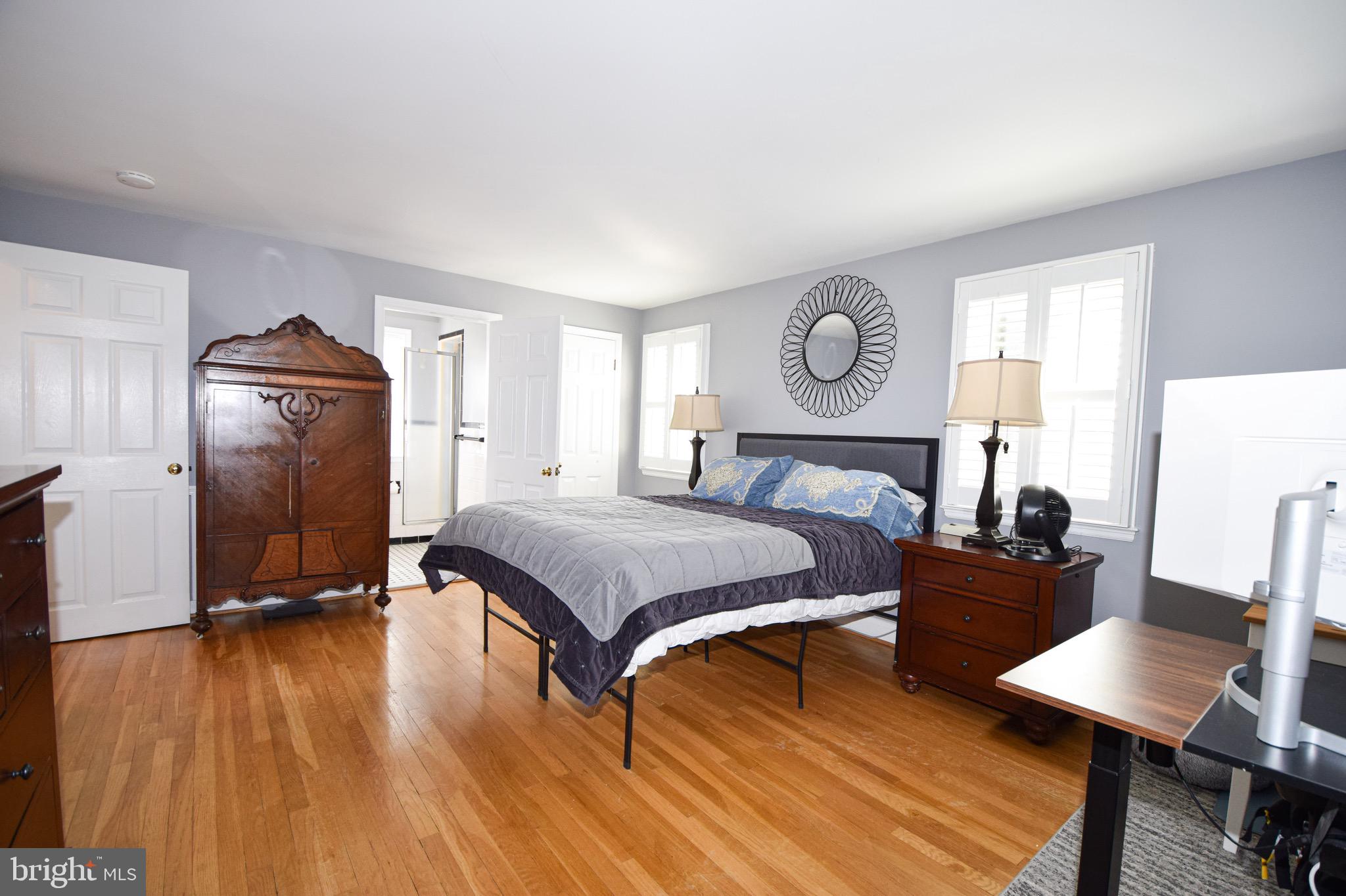 STRATFORD - Residential