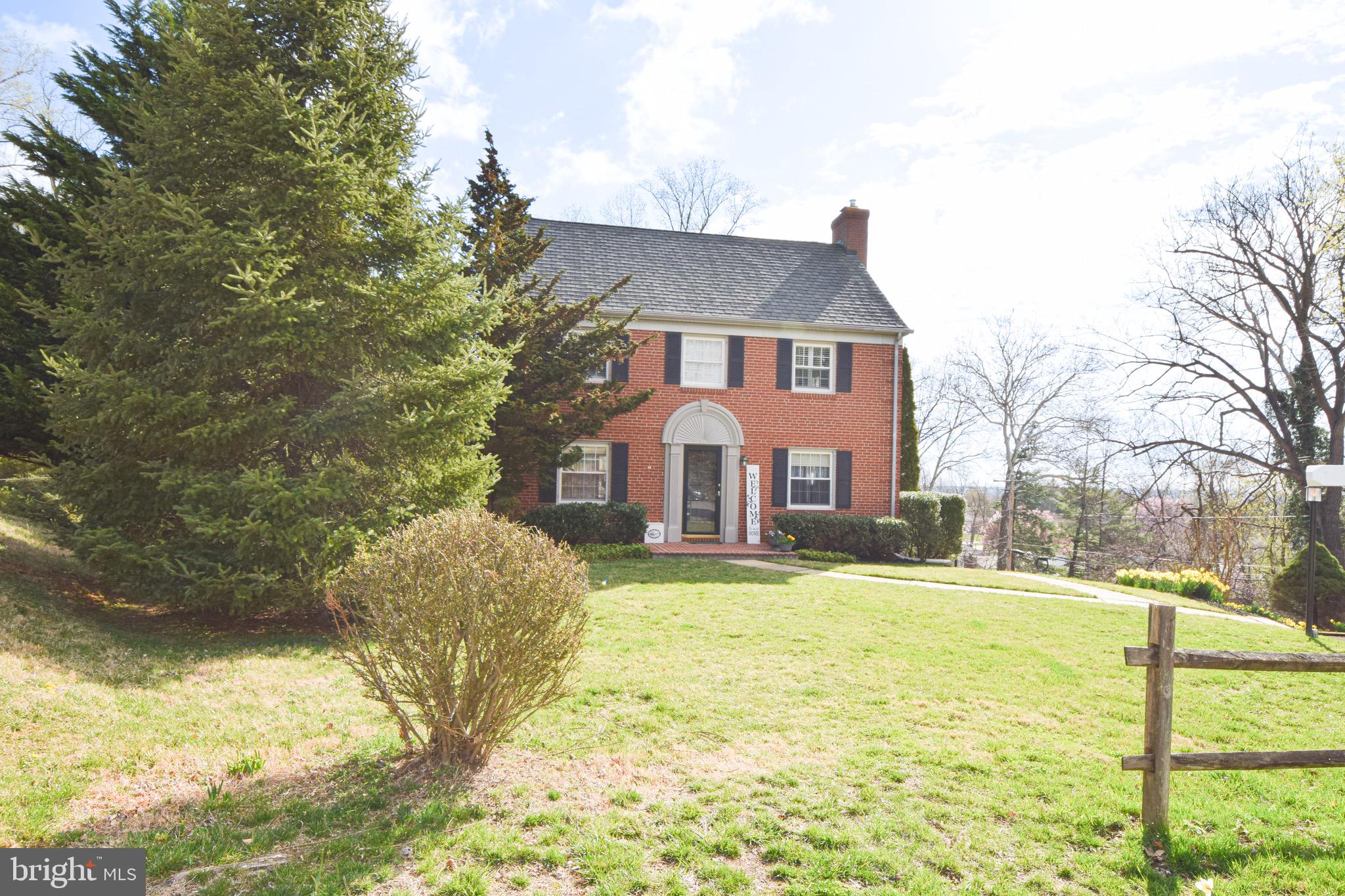 STRATFORD - Residential