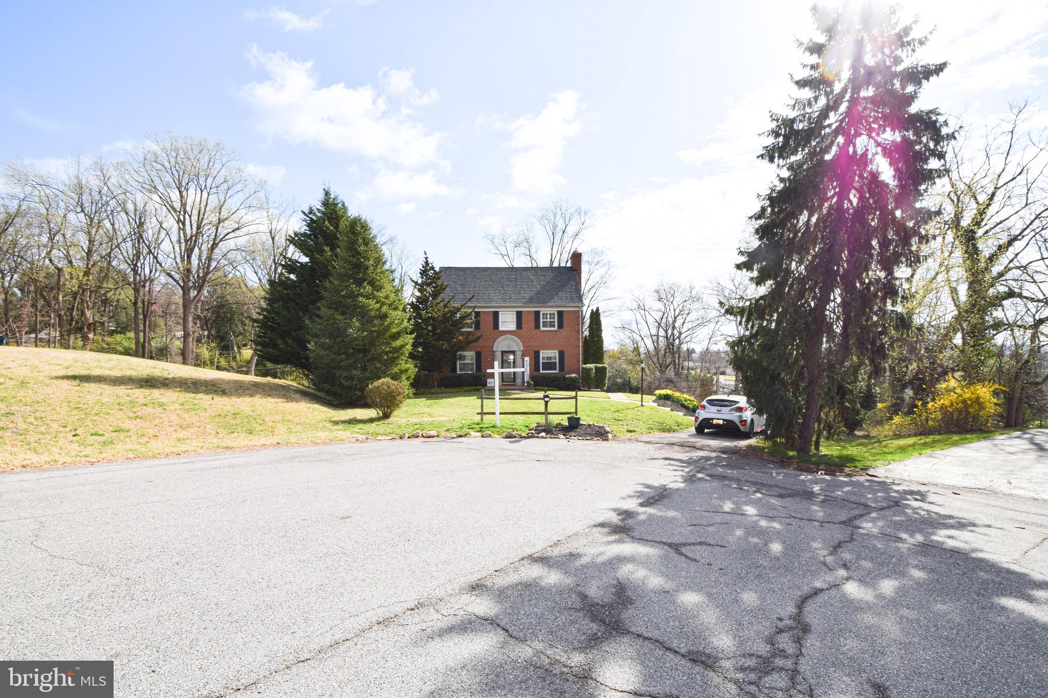 STRATFORD - Residential