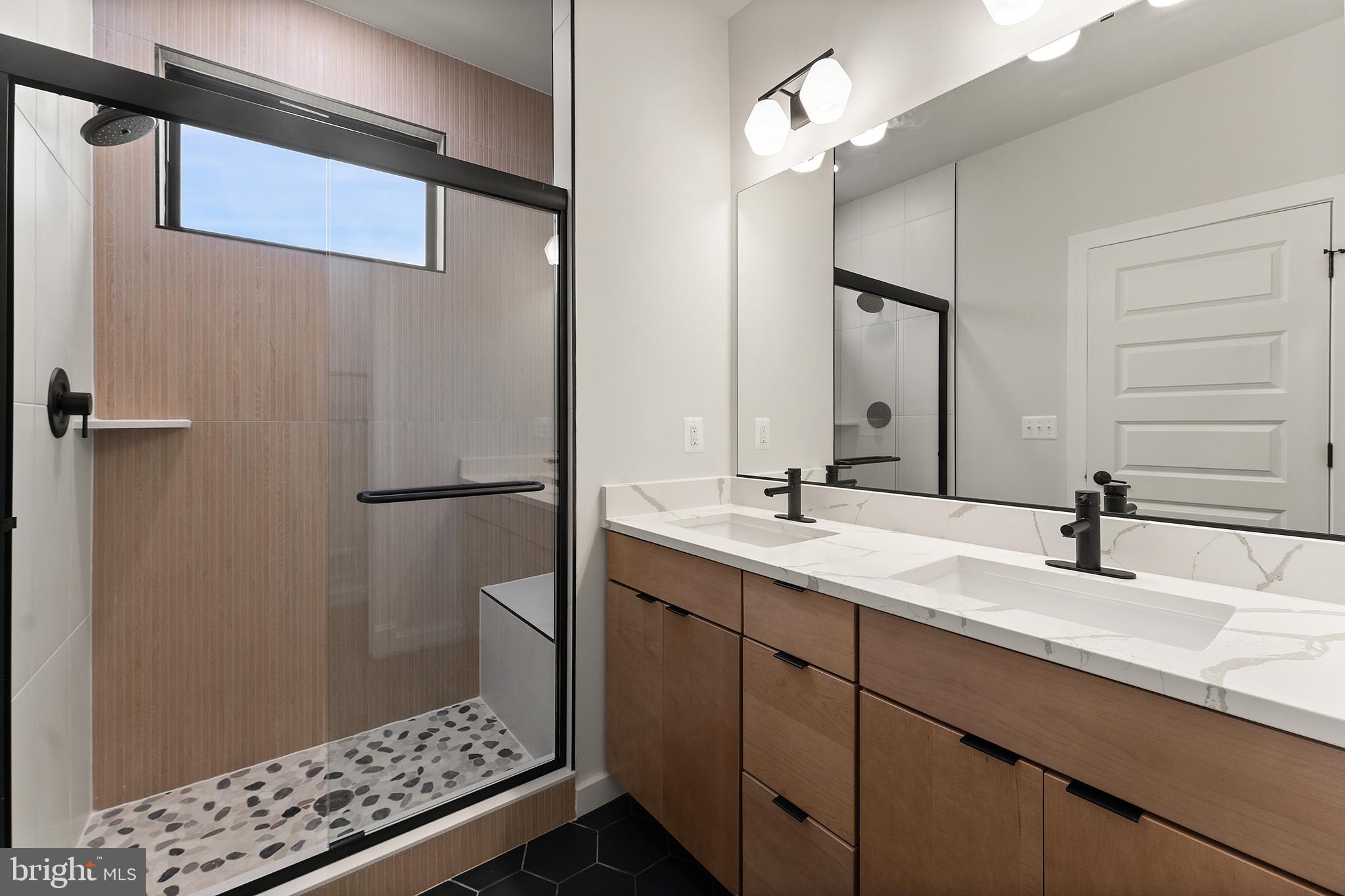 MELFORD TOWN CENTER - Residential